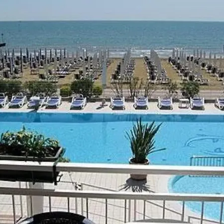 Condor Hotel 3*