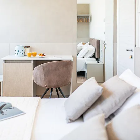 Condor Hotel