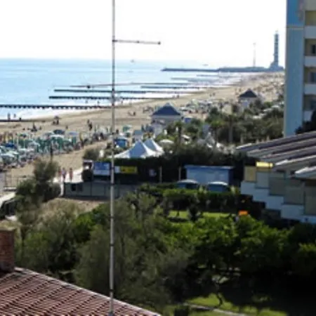 Hotel Condor 3*