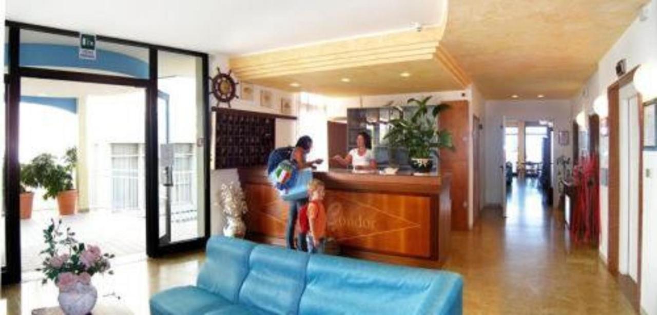 Condor Hotel 3*