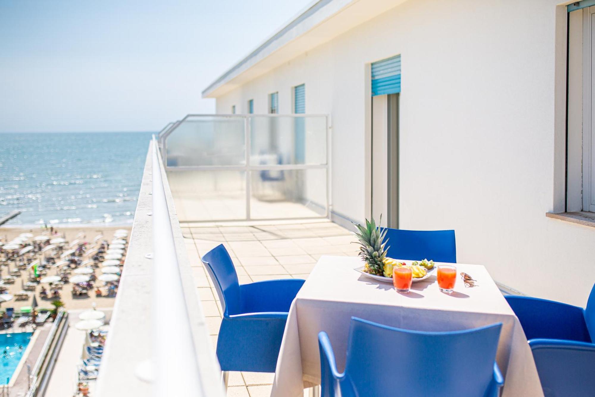 Hotel Condor 3*